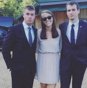 Meet your Posher, Carrie